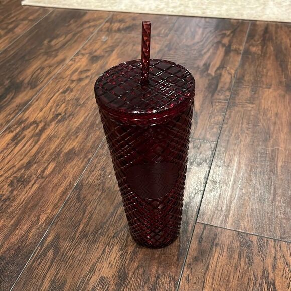 Burgundy Starbucks Cup 24 fl. Oz GUC - Picture 1 of 7